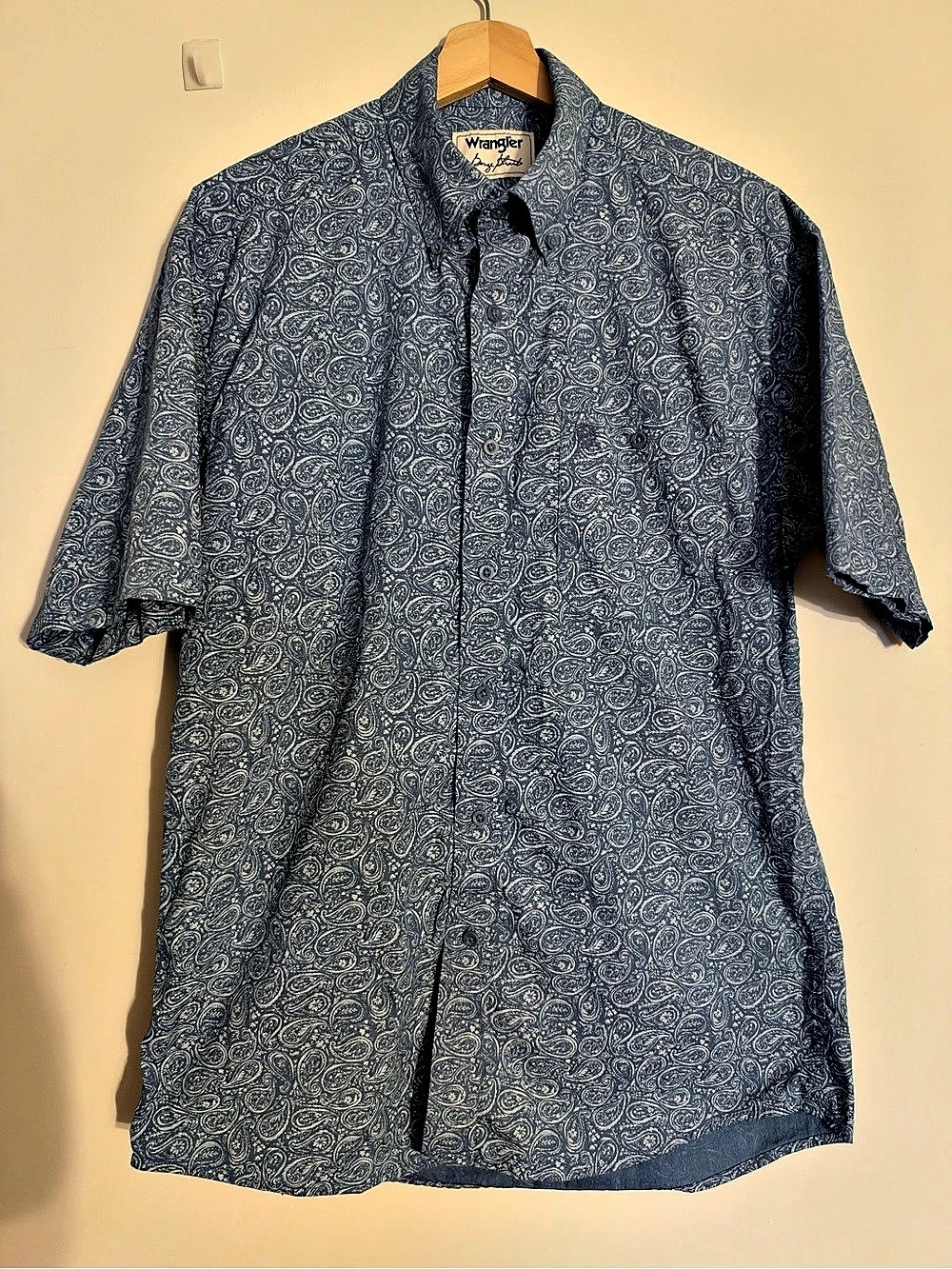 Wrangler George Strait Collection Paisley Short Sleeve Shirt Blue & White Medium